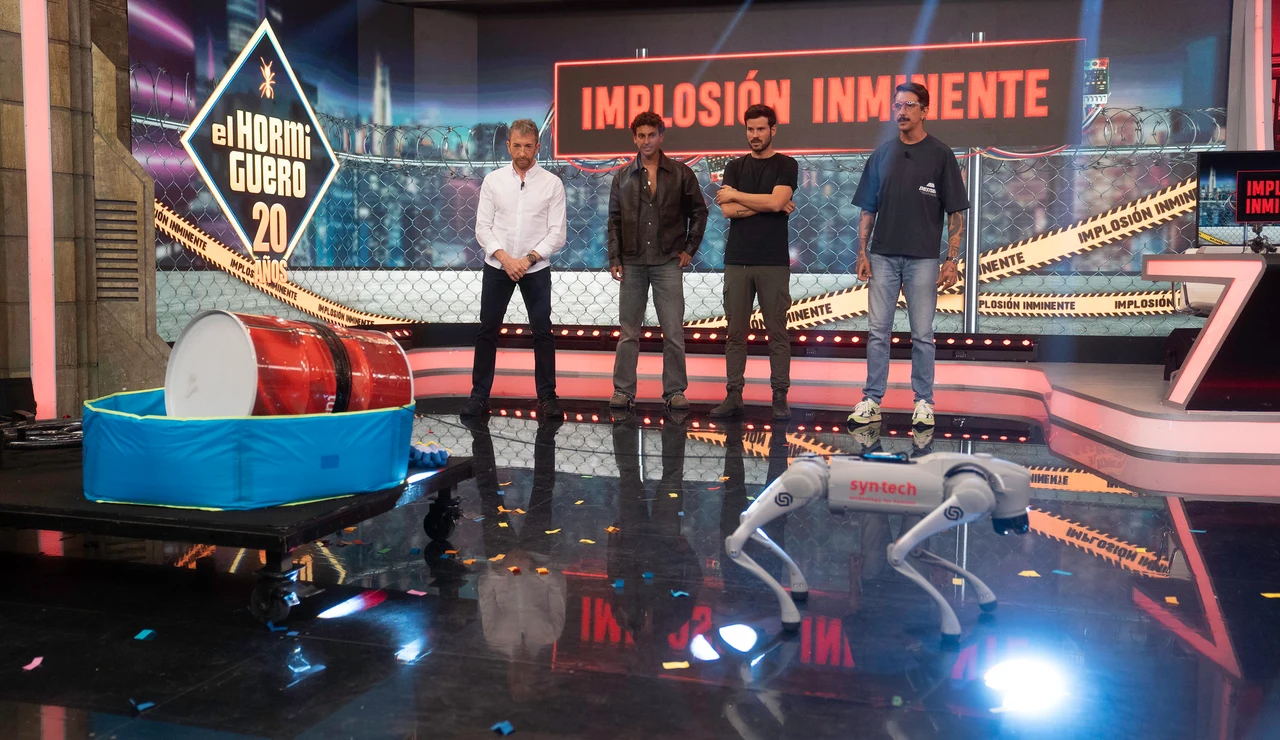 Marron logra que un bidón implosione... ¡pero Taburete acaba enamorado del perro robot Alicio!