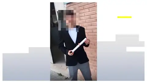 Los Mossos investigan la denuncia de una madre que asegura que su hijo se suicidó tras sufrir bullying Los Mossos investigan la denuncia de una madre que asegura que su hijo se suicidó tras sufrir bullying