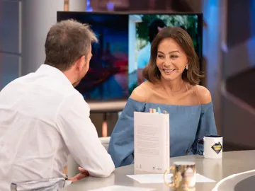 El enfado de Isabel Preysler con Tamara Falcó el día que conoció a Mario Vargas Llosa: "¡Cómo se te ocurre!" El enfado de Isabel Preysler con Tamara Falcó el día que conoció a Mario Vargas Llosa: "¡Cómo se te ocurre!"