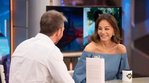 El enfado de Isabel Preysler con Tamara Falcó el día que conoció a Mario Vargas Llosa: "¡Cómo se te ocurre!" El enfado de Isabel Preysler con Tamara Falcó el día que conoció a Mario Vargas Llosa: "¡Cómo se te ocurre!"