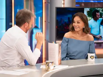 "Le conocí en una fiesta de Tomás Terry": así surgió el amor entre Isabel Preysler y Julio Iglesias "Le conocí en una fiesta de Tomás Terry": así surgió el amor entre Isabel Preysler y Julio Iglesias