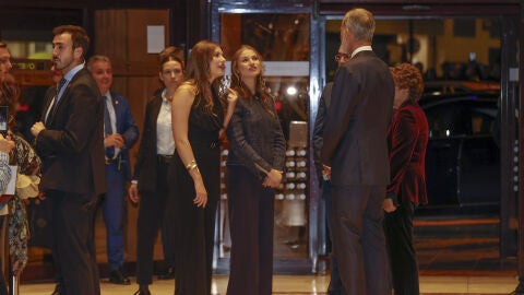 El rey Felipe y sus hijas