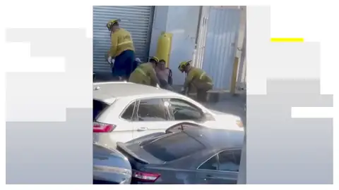 Violenta detención de un influencer mexicano durante una redada de inmigrantes en EEUU Violenta detención de un influencer mexicano durante una redada de inmigrantes en EEUU
