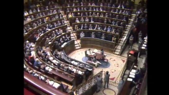 Efem&eacute;rides de hoy 29 de octubre de 2025: Aprobado el proyecto de Ley Org&aacute;nica para ratificar el Tratado de Maastricht