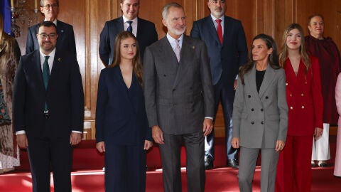 Los Reyes, Felipe VI y Letizia, y sus hijas