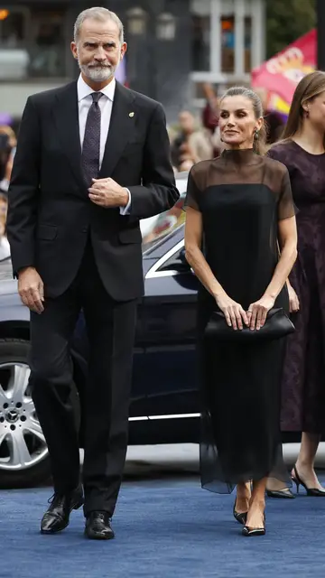 El look de la reina Letizia para los Premios Princesa de Asturias 2025 El look de la reina Letizia para los Premios Princesa de Asturias 2025