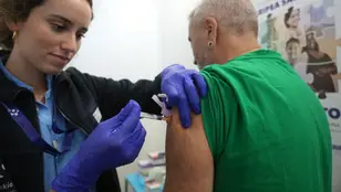 Centro de vacunación frente a la gripe en Bilbao