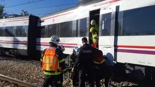Imagen del tren descarrilado en San Fernando de Henares, Madrid