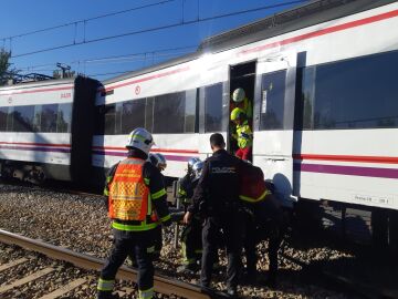 Imagen del tren descarrilado en San Fernando de Henares, Madrid