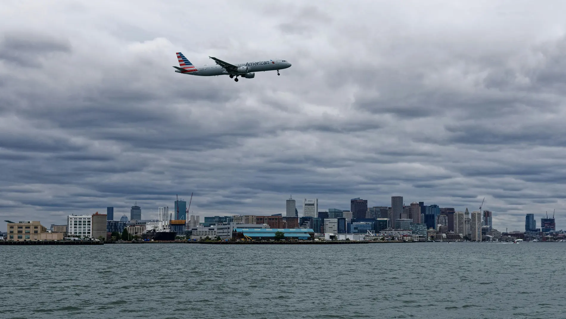 Avión en los cielos de Boston Avión en los cielos de Boston