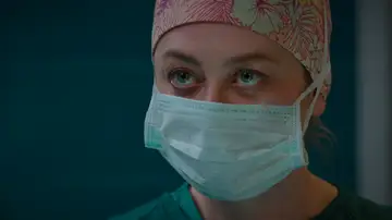 Una vida en sus manos y el hospital a oscuras: Bahar se enfrenta a su mayor desafío esta noche en Renacer Una vida en sus manos y el hospital a oscuras: Bahar se enfrenta a su mayor desafío esta noche en Renacer
