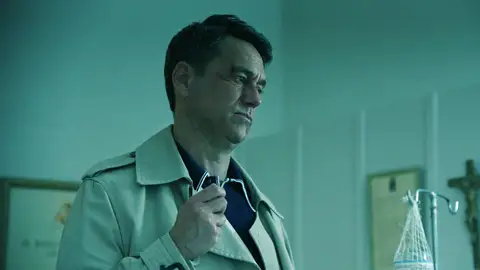 Gabriel, a punto de matar a Andrés: ¡no quiere que despierte y que cuente la verdad! Gabriel, a punto de matar a Andrés: ¡no quiere que despierte y que cuente la verdad!