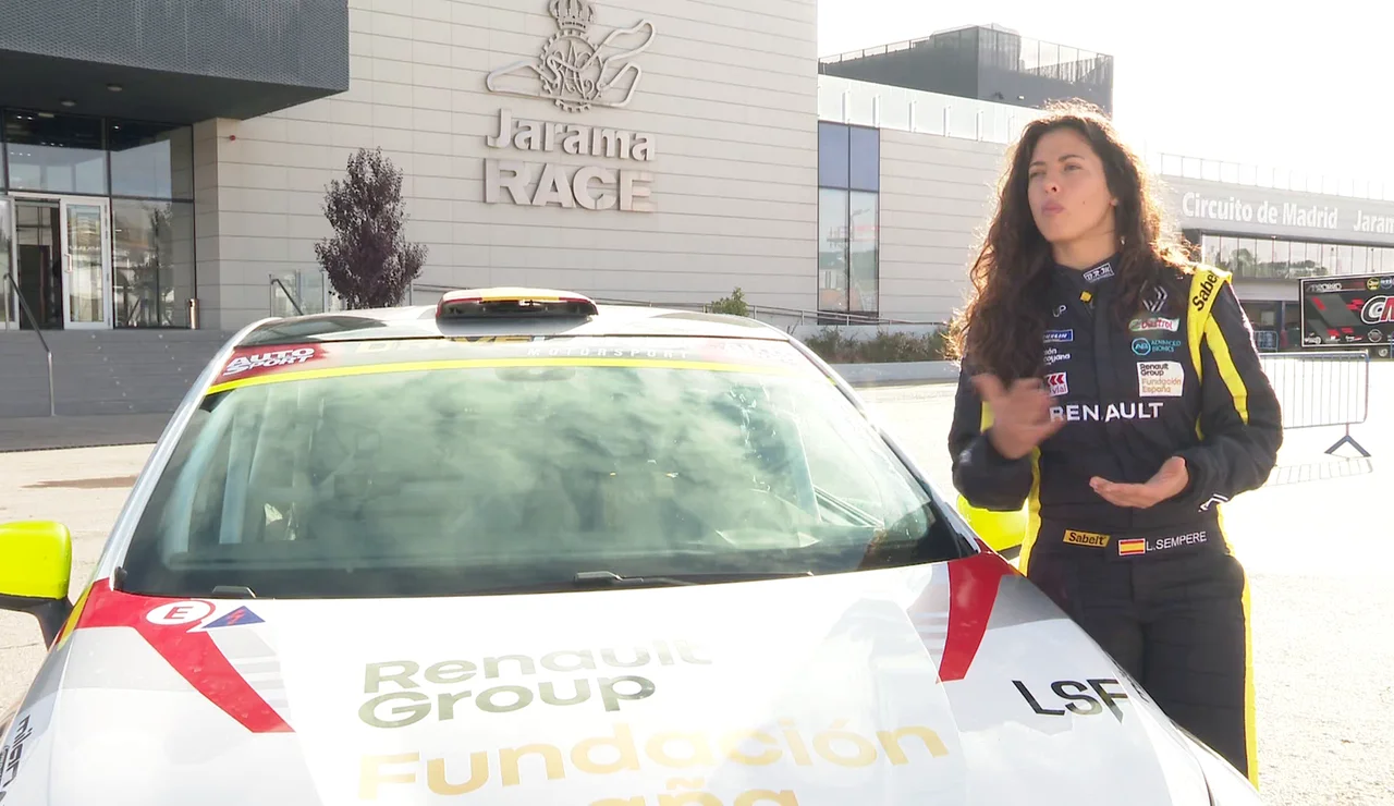 Lydia Sempere, piloto sorda de la Copa Clío