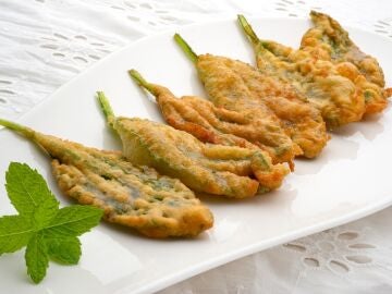 Crespillos con miel, la receta crujiente, dulce y natural de Karlos Arguiñano