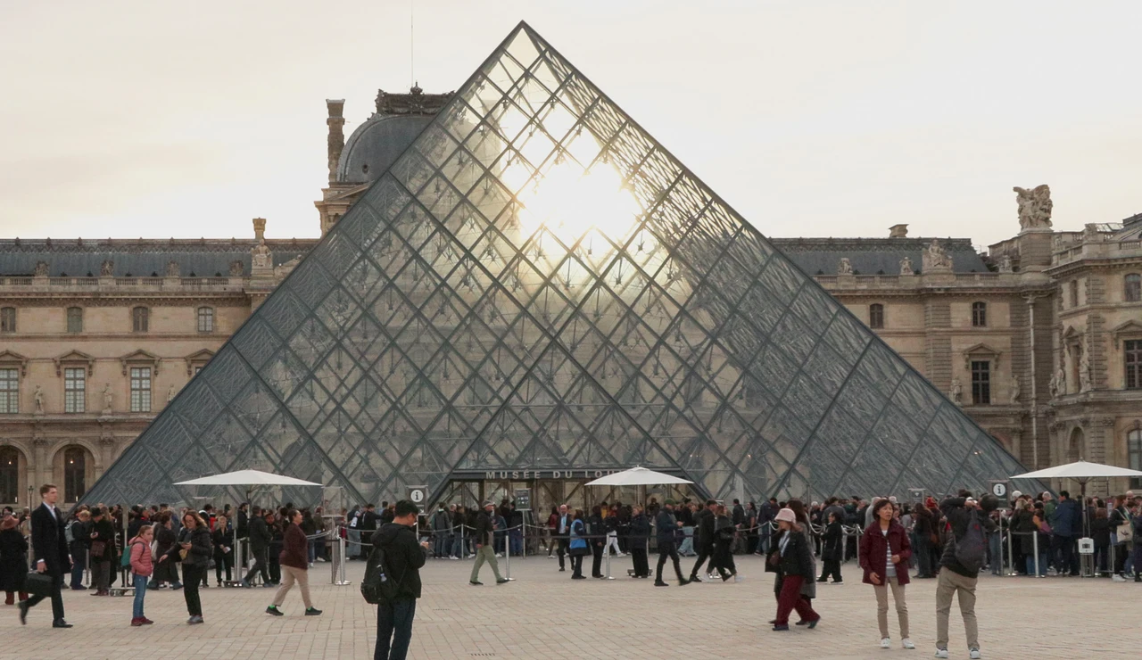 Museo del Louvre de París