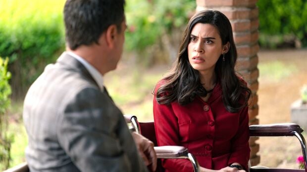 Avance semanal de Sueños de libertad: Cloe, la representante de Brossard,  llega a la colonia