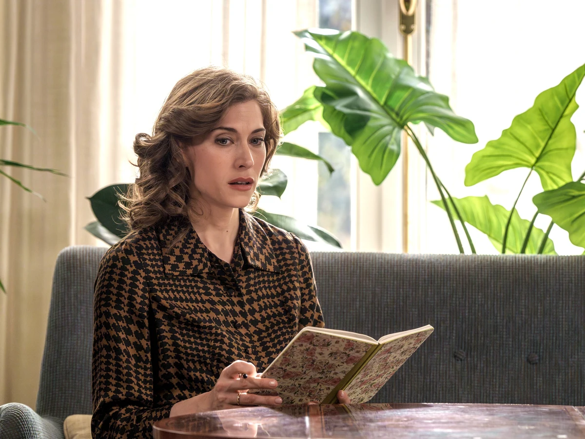 Avance semanal de Sueños de libertad: Cloe, la representante de Brossard, llega a la colonia