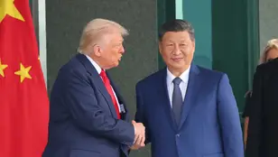 Donald Trump y Xi Jinping tras la reunión en Corea del Sur