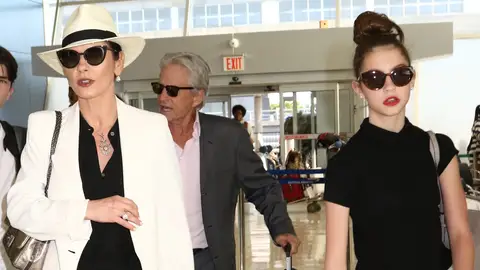 Catherine Zeta-Jones con su hija Carys Catherine Zeta-Jones con su hija Carys