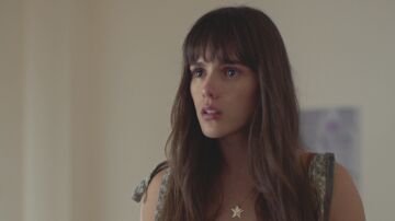 Julia descubre que Patricia está embarazada de verdad y su plan se derrumba,  Julia descubre que Patricia está embarazada de verdad y su plan se derrumba,