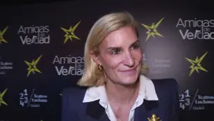 María Zurita atendiendo a la prensa