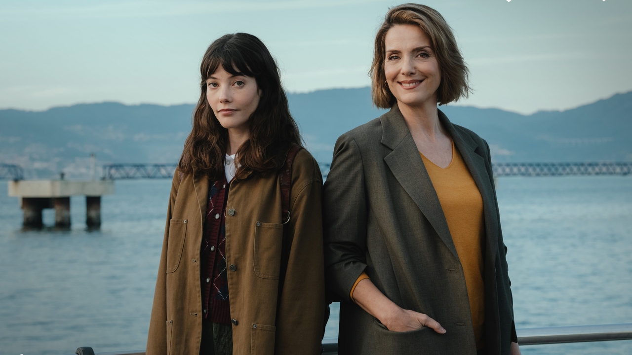 Antena 3 arranca el rodaje de Ágata y Lola, su nueva serie para el Prime Time, que completa su reparto Antena 3 arranca el rodaje de Ágata y Lola, su nueva serie para el Prime Time, que completa su reparto