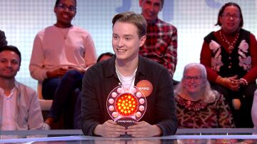 El “disgusto” de Roberto Leal con Manu y Rosa por culpa de Alejandro Sanz El “disgusto” de Roberto Leal con Manu y Rosa por culpa de Alejandro Sanz