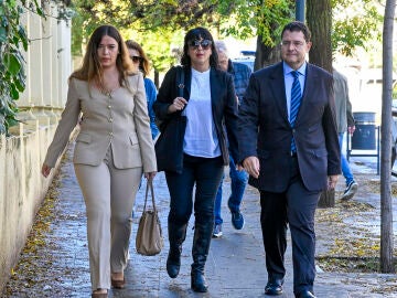 Juana Rivas llegando a los juzgados de Granada