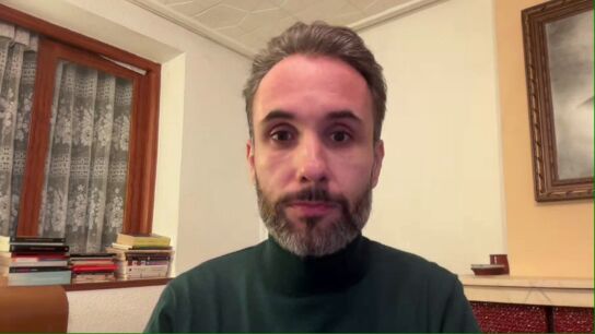 Javier S&aacute;nchez, Polit&oacute;logo