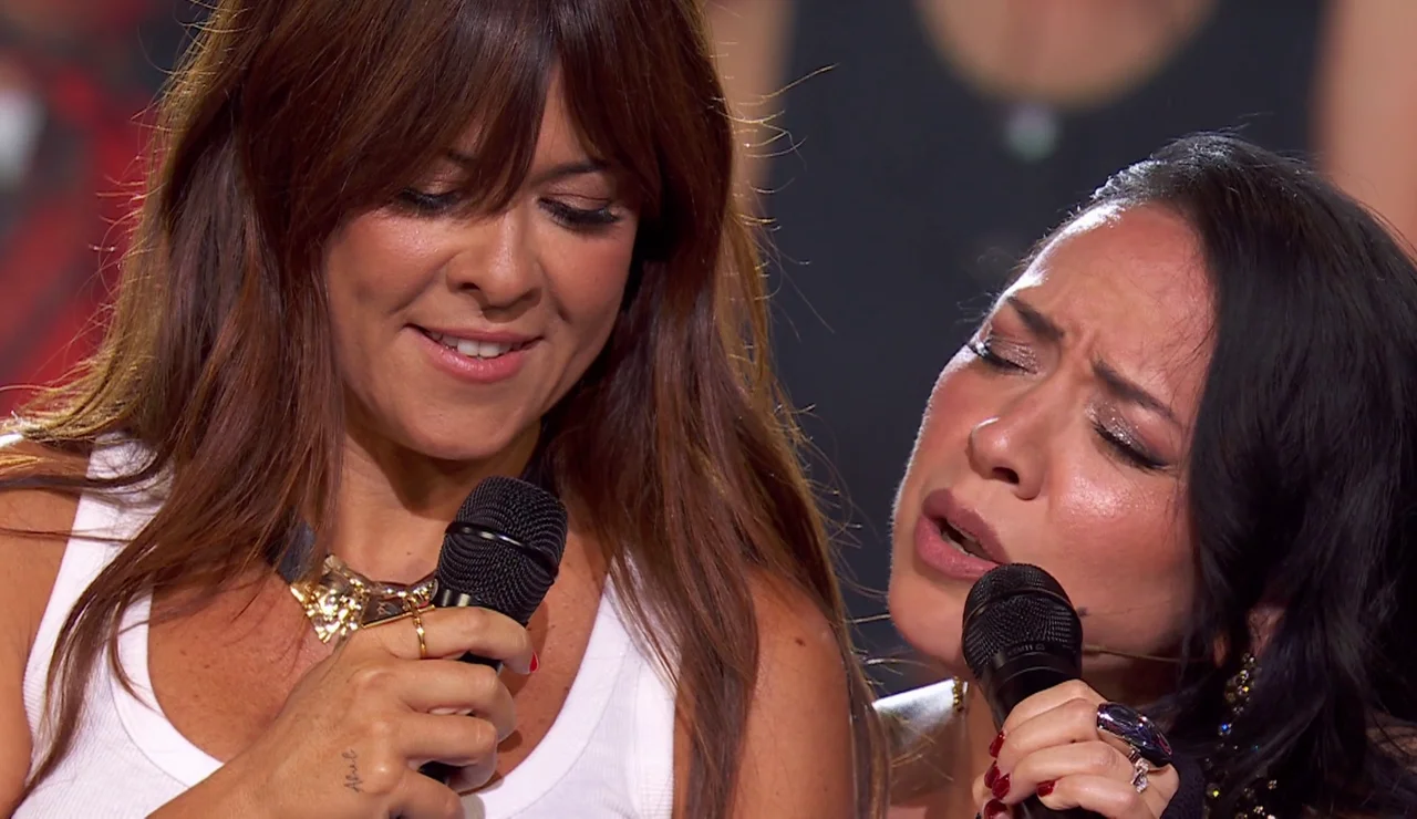 ¡Pura dulzura! Carla Morrison y Vanesa Martín emocionan cantando juntas