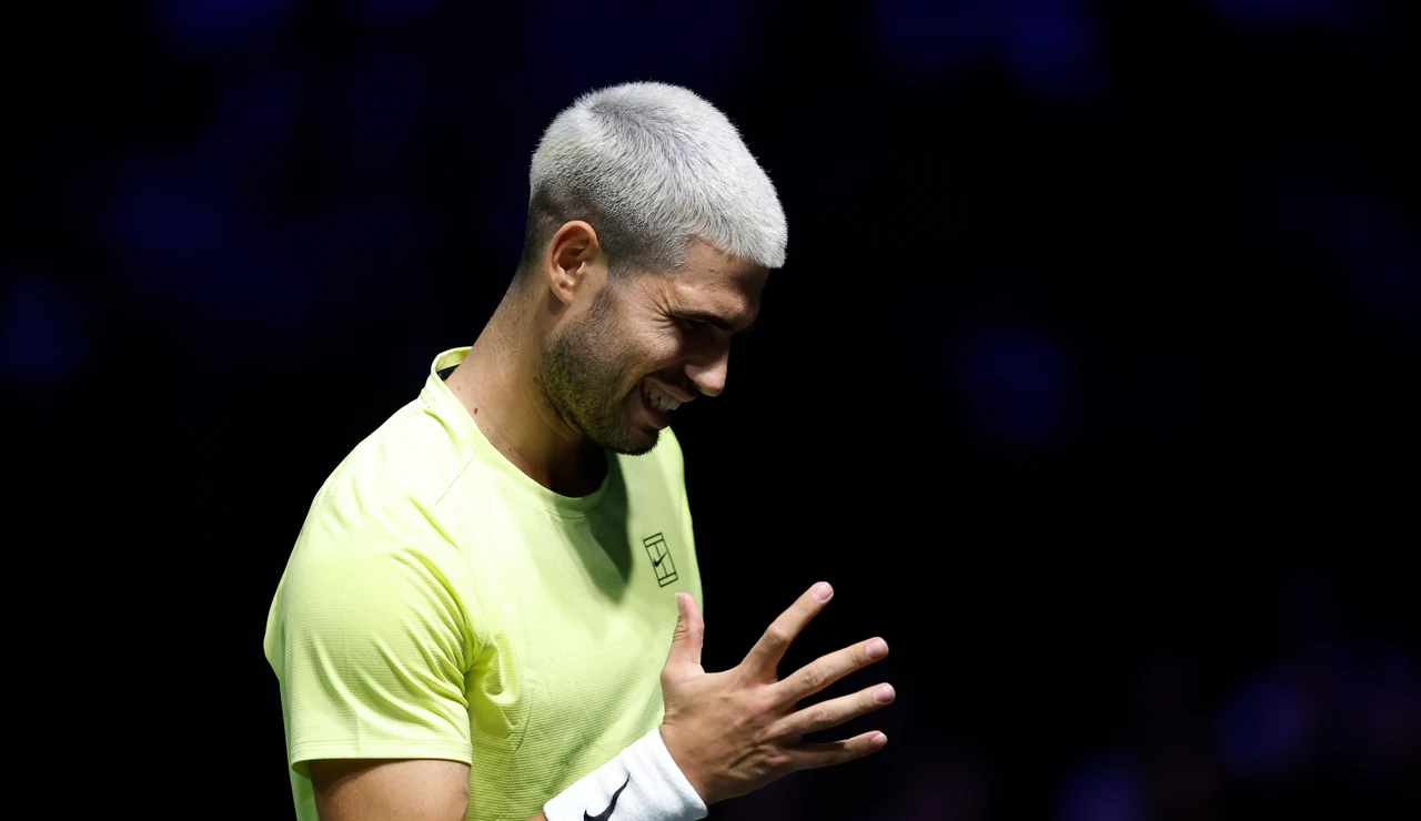 Carlos Alcaraz gesticula tras un punto ante Cameron Norrie