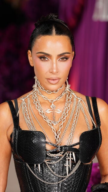 Kim Kardashian en la premiere de su nueva serie