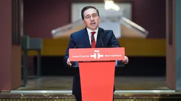 El ministro de Asuntos Exteriores, Unión Europea y Cooperación, José Manuel Albares, preside la inauguración de la exposición 'La mitad del mundo. La mujer en el México indígena', a 31 de octubre de 2025, en Madrid (España). La exposición ha sido organizada por la AECID junto al Instituto Nacional de Antropología e Historia de México (INAH). El ministro de Asuntos Exteriores, Unión Europea y Cooperación, José Manuel Albares, preside la inauguración de la exposición 'La mitad del mundo. La mujer en el México indígena', a 31 de octubre de 2025, en Madrid (España). La exposición ha sido organizada por la AECID junto al Instituto Nacional de Antropología e Historia de México (INAH).