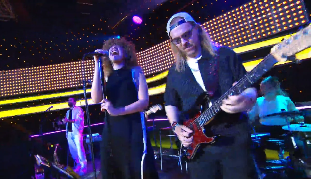 La banda de La ruleta de la suerte noche