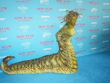 La modelo Heidi Klum ha vuelto a impactar un año más con su disfraz de Halloween La modelo Heidi Klum ha vuelto a impactar un año más con su disfraz de Halloween