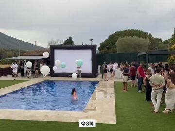 De las piscinas a los salones: los españoles rentabilizan sus casas todo el año