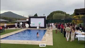 De las piscinas a los salones: los españoles rentabilizan sus casas todo el año