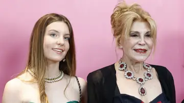 Tita Cervera y Carmen Thyssen en un evento Tita Cervera y Carmen Thyssen en un evento