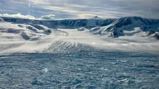 El glaciar Hektoria en febrero de 2024. El glaciar Hektoria en febrero de 2024.