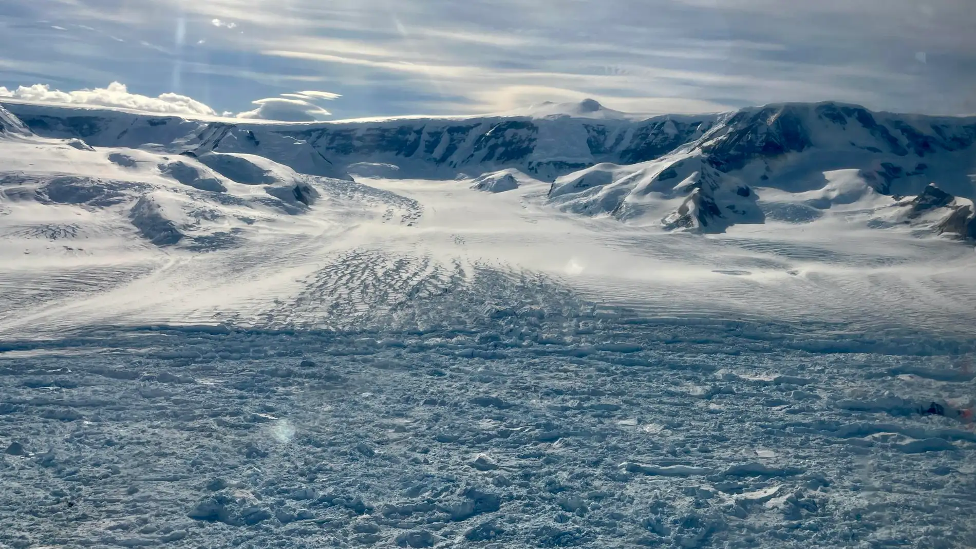 El glaciar Hektoria en febrero de 2024. El glaciar Hektoria en febrero de 2024.