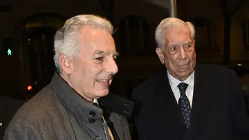 Álvaro Vargas Llosa y su padre, Mario  Álvaro Vargas Llosa y su padre, Mario