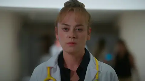 “Por mis hijos, seguiré”: Bahar promete levantarse tras la muerte de Timur y demuestra que una madre nunca se rinde  “Por mis hijos, seguiré”: Bahar promete levantarse tras la muerte de Timur y demuestra que una madre nunca se rinde