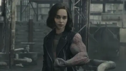 Emilia Clarke en Invasión secreta Emilia Clarke en Invasión secreta