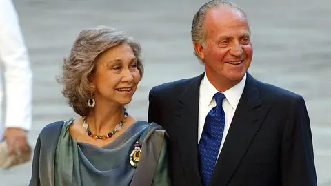El rey Juan Carlos I y la reina Sofía en 2002 El rey Juan Carlos I y la reina Sofía en 2002