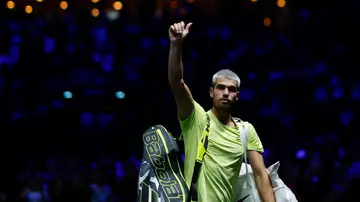 Carlos Alcaraz tras perder ante Norrie en París Carlos Alcaraz tras perder ante Norrie en París