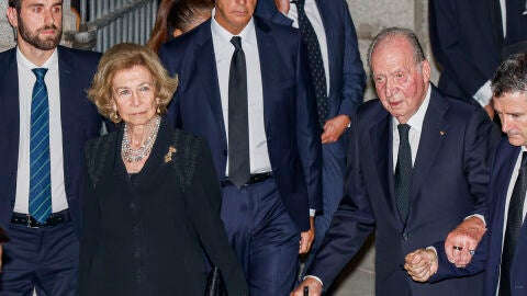 El rey Juan Carlos I y la reina Sofía