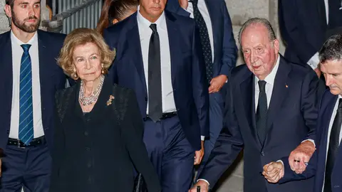 El rey Juan Carlos I y la reina Sofía El rey Juan Carlos I y la reina Sofía
