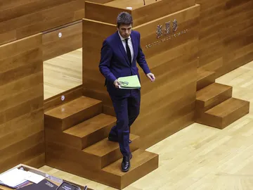 Carlos Mazón en una sesión plenaria en Les Corts Valencianes Carlos Mazón en una sesión plenaria en Les Corts Valencianes