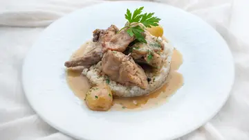 Receta de conejo exprés con arroz blanco, de Arguiñano: ¡No te podrás resistir! Receta de conejo exprés con arroz blanco, de Arguiñano: ¡No te podrás resistir!
