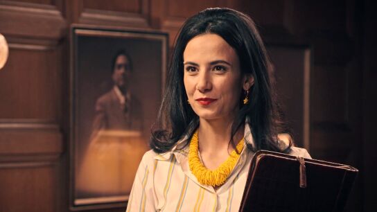 Avance del pr&oacute;ximo cap&iacute;tulo de Sue&ntilde;os de libertad: Cloe pondr&aacute; patas arriba Perfumer&iacute;as de la Reina en busca de un nuevo director